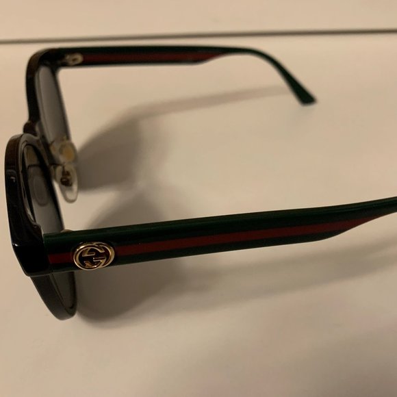 Gucci Sunglasses - Picture 3 of 4